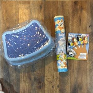 BRAND NEW Bluey Bath Time Set - Bath Finger Puppets, Vinyl Bath Mat, Step Stool